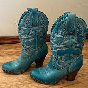 Mia Larue blue cowboy boots, size 7